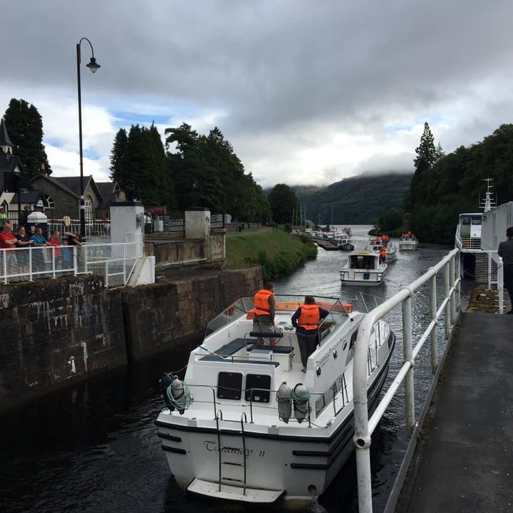 Boats using the Caledonian Canal